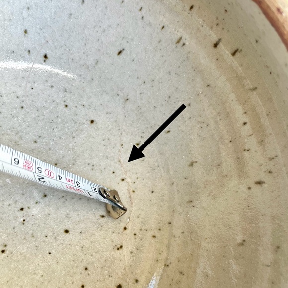 Handmade Studio Art, Tureen Style in Green, Signed, under 5” Tall - Picture 12 of 16